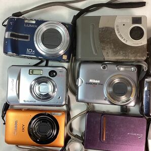 k413 デジタルカメラ まとめ 11点セット デジカメ カメラ Canon SONY CASIO Nikon Panasonic FUJIFILM OLYMPUS 動作未確認 ジャンクの画像2