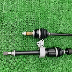 スズキ スイフトスポーツ・ZC33S 純正 フロントドライブシャフト ASSY 右左セット MT 2WD 良品 低走 無事故車 2022年車 の画像2