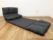 一人掛けリクライニング座椅子ソファーベッド美品　3WAY角度調節可能　クッション付きロングタイプ210cmグレー　シングルフロアチェア_画像2
