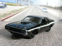 即決☆☆ルース '70 DODGE HEMI CHALLENGER メタルシャーシ、リアルライダー ホットウィール Hot Wheels　_画像2