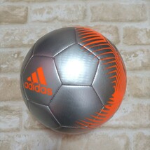 アディダス サッカーボール5号球　新品未使用_画像1