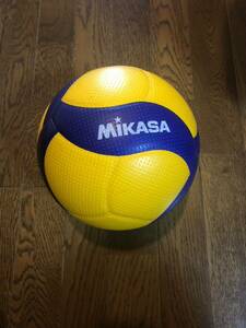 美品 MIKASA バレーボール 国際公認球 検定球 V300W 5号 ミカサ 一般