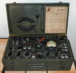 米軍 通信 真空管試験機 / TUBE TESTER I-177 1944年 チャートブック付 通電確認