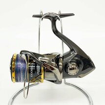 美品 SHIMANO シマノ 20 ツインパワー TWIN POWER 3000MHG スピニングリール [U12697]_画像3