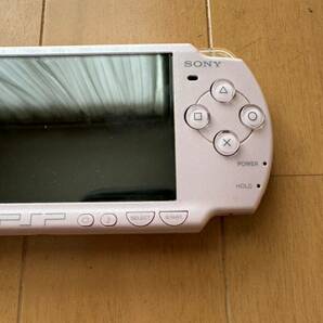 SONY ソニー PSP-2000 本体 プレイステーションポータブル 充電器付 通電確認OK PlayStation Portable の画像4