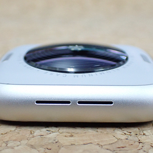 【中古 美品】Apple Watch SE 第2世代 GPSモデル 44mm A2723 シルバーアルミニウムケース と スターライトスポーツバンド(PCA1103-1)の画像5