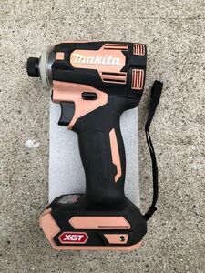 Makita TD 001Gインパクトドライバー、フレッシュカッパー本体のみ、中古品です、マキタ 純正フックは付属します。送料無料