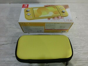 T【Z3-22】【60サイズ】▲ニンテンドー スイッチ Lite 本体・ケース/イエロー/任天堂/ゲーム機/簡易動作確認済/※傷・汚れ有