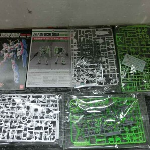 T【Z3-94】【60サイズ】▲内袋未開封/未組立/HGUC ユニコーンガンダム デストロイモード セブン限定カラー/プラモデル/※外箱傷み有の画像4