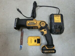 T【ヨ4-64】【100サイズ】DeWALT デウォルト 電動レシプロソー DCS310 電動工具/ジャンク扱い/※商品説明必読