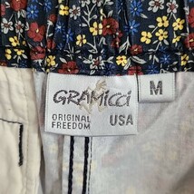 グラミチ GRAMICCI 総柄 ショートパンツ 花柄 アメリカ USA 夏服 パンツ 水着 タンキニ 海 Gramicci ハーフパンツ コーディネート_画像2