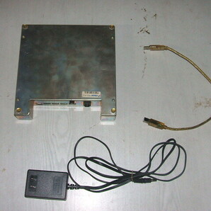 希少 パワーマック Ｇ４ＣＵＢＥ キューブ用ツインファン冷却台 USBポート４個付 電源アダプター 接続コード 使用確認済の画像1