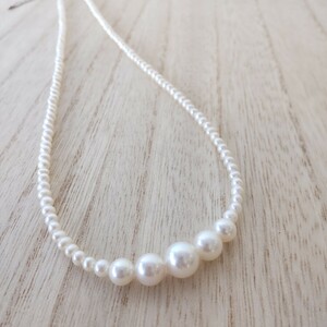 ■n282【アコヤ真珠　ネックレス　美品　小粒で可愛い】Silver刻印あり　45㌢　トップ8㍉珠　レディース　アクセサリー 本真珠