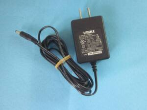 UNIFIVE BUFFALO 純正 ACアダプター US100523 DC5V 2.3A★動作品、定形外送料300円可