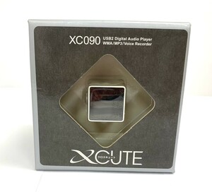 8873【未開封品】クロスキュート　XCUTE　XC090　デジタルオーディオプレーヤー　1GB　ホワイト　MP3　VOICE　RECORDING　