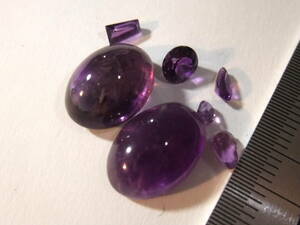 大粒系アメジストカボッションと小粒amethystまとめてセット 12.2ct　7　宝飾品カットルース外し石メイン☆used未使用新品色々あり 424-2