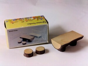 シルバニアファミリー 初期 　丸太テーブル、丸太イスのセット　日本製　玩具 おままごと