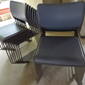 引取限定 パイプ椅子 まとめて15セット 中古オフィス家具 オカムラ  ミーティングチェア 会議室 スタッキングチェアの画像1