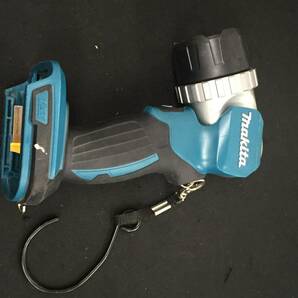 【中古品】マキタ(Makita) 14.4V/18Vバッテリ対応 フラッシュライト ML808 /ITYM3KJB5M3Kの画像1