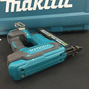 【中古品】makita(マキタ) 35㎜18v充電式面木釘打 (本体/ケース) FN350DZK /ITGP7O6EEPUYの画像8