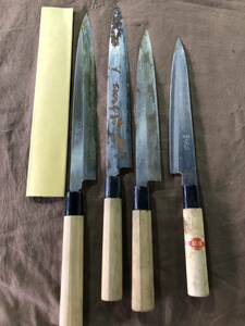 Подержанный японский нож Нож сашими Yanagiba Нож Коллективный листинг 4 штуки Существующий магазин ножей Хризантема?　Кацухиро Токуками　