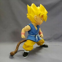 中古フィギュア ドラゴンボールＧＴ 組立式ＤＸソフビフィギュア 孫悟空_画像4