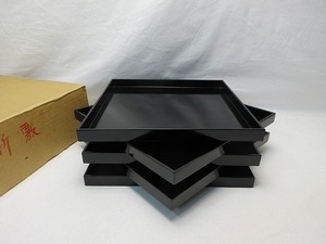 J04319 【 美品 懐石道具 黒塗 四方膳 平膳 5客揃 会席膳 紙箱 】 検) 茶道具 懐石盆 角膳 角盆 和物 和道具 銘々盆 茶事 茶会 ⅱ