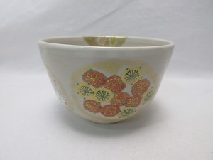 J04030 【 美品 茶道具 梅 桜色絵 茶碗 陶印 箱無 】 検) 茶器 茶事 茶碗 お点前 来客 おもてなし 和物 茶具 茶会 アンティーク ⅰ