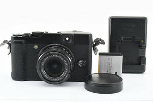 FUJIFILM X10