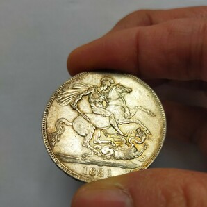 イギリス大型銀貨 ジョージ4世 1821 直径約38mm  重さ約28.3ｇ ヨーロッパ銀貨 稀少品の画像2
