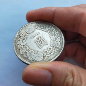 1円銀貨 明治41年 本物保証 特年 一圓銀貨 重さ約27g  直径約38 mm  日本近代銀貨の画像5