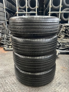 205/55R17 YOKOHAMA BluEarth RV-03　2021年製　4本　25,000円　京都から