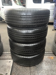 205/60R16 YOKOHAMA BluEarth RV-03　2023年製　4本　25,000円　京都から