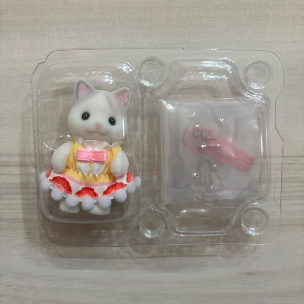 新品未使用★シルバニア ケーキパーティシリーズ ラテネコの赤ちゃん