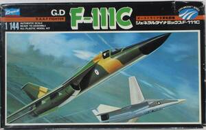 ジャンク ★ Crown / クラウン　1/144　GENERAL DYNAMICS F-111C（ 中袋未開封 ）★ ジェネラル ダイナミックス　オーストラリア空軍　J4