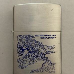 ZIPPO ジッポー オイルライター Zippo ジッポ 喫煙具 2002 FIFA World Cup Korea Japan USA J ケース付 未使用 IH10258hの画像2