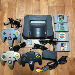 中古品　 ニンテンドー64本体　コントローラー3点　コントローラーパック　ソフト4点