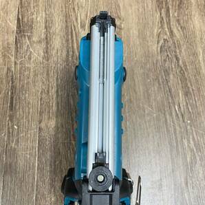 動作品■makita マキタ 充電式タッカ 14.4V 電動工具 コードレス 4mm×10〜22mm タッカー ST420D 中古品■兵庫県姫路市発 E3の画像5