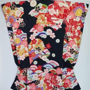 【KIRUKIRU】美品「AMIAYA×紅一点」振袖 着物 身丈171cm 大正ロマン風 青海波 四季の花 黒地 レトロ 和装 着付け 呉服 成人式 結婚式の画像3