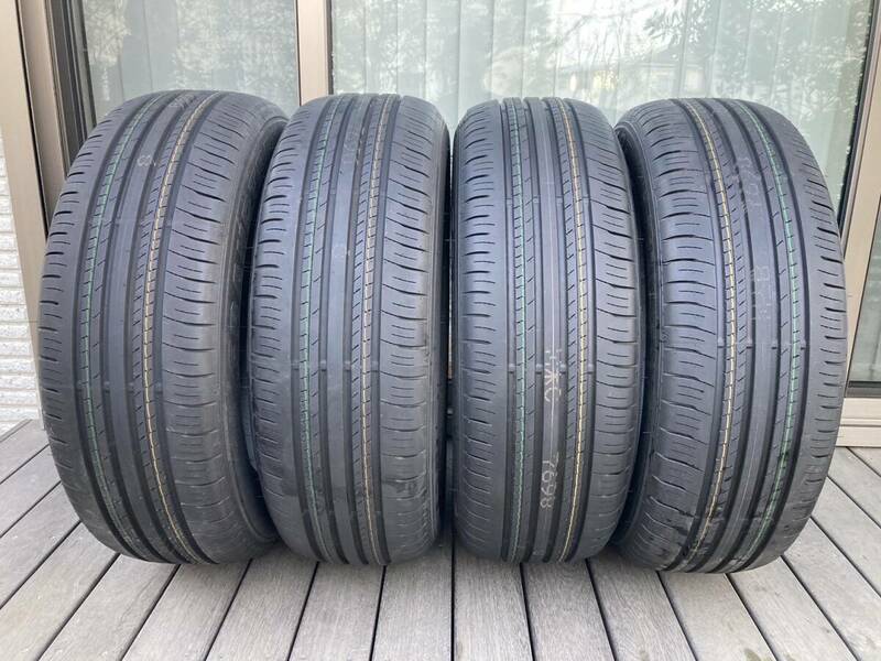 新車外し ダンロップ DUNLOP GRANDTREK PT30 225/60R18 タイヤ4本セット ハリアー純正 