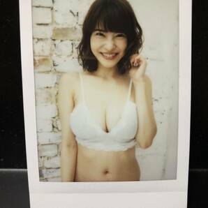 C90 岸明日香 トレカ購入特典チェキ の画像1