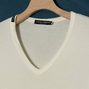メール便◯ イタリア製 Dolce&Gabbana ドルチェアンドガッバーナ サイズ44 半袖 Vネック Tシャツ 無地 シンプル 白/ホワイト メンズ 春夏の画像3