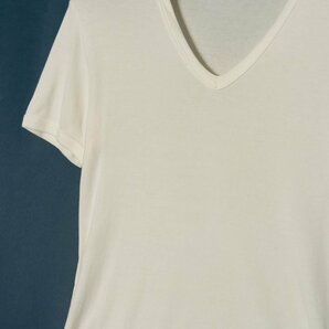 メール便◯ イタリア製 Dolce&Gabbana ドルチェアンドガッバーナ サイズ44 半袖 Vネック Tシャツ 無地 シンプル 白/ホワイト メンズ 春夏の画像4