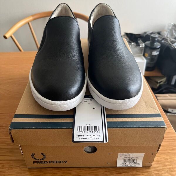 FRED PERRY f29604 size 44