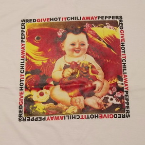 新品【Red Hot Chili Peppers】レッドホットチリペッパーズ Give It Away プリント Tシャツ L // バンドTシャツ ロックTシャツ レッチリの画像2