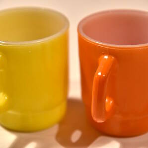 【美品】 ファイヤーキング スタッキングマグ 2個セット オレンジ イエロー FIRE KING ファイヤーキング マグカップ の画像3