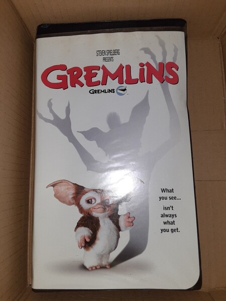 アメリカ版 英語版 VHS グレムリン GREMLiNS ビデオテープ 洋画
