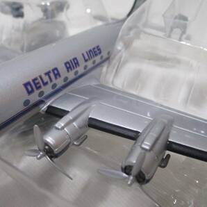 HOBBY MASTER 1/200 Douglas DC-4 Delta Airlines NC37472の画像4