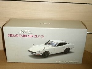 1/24 EBBRO NISSAN FAIRLADY ZL(S30) 白[箱傷み]