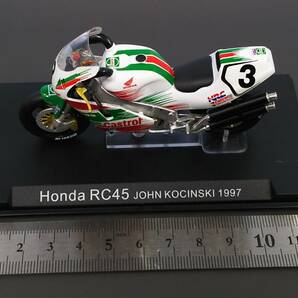 1/24 チャンピオンバイク #31 HONDA RC45 JOHN KOCINSKI 1997年 ジョン・コシンスキー ホンダ 開封済 送料410円 同梱歓迎 追跡可 匿名配送の画像3